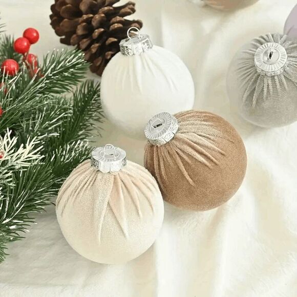 Brand New Luxe Velvet Christmas Ornaments 15 Pcs Flocked Balls Shatterproof Floc - Picture 3 of 4